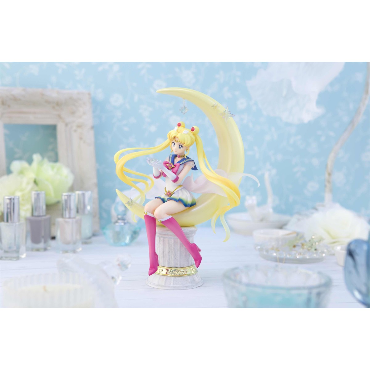 Bandai Tamashii - LUNA BRILLANTE Y CRISTAL DE PLATA LEGENDARIO - FIGUART ZERO CHOUETTE - SAILOR MOON ETERNAL
