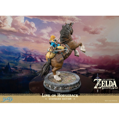 Primeras 4 figuras - Zelda - The Legend of Zelda: Breath of The Wild - Link a caballo (Edición estándar)