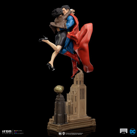 Iron Studios - Diorama de Superman y Loic Lane 1/6