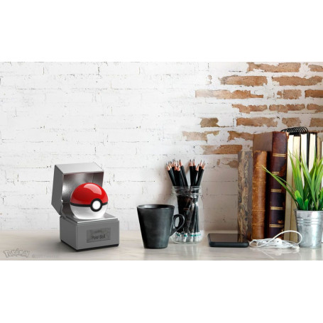 Wand Company - Réplica de Pokémon Diecast - Pokeball 1/1