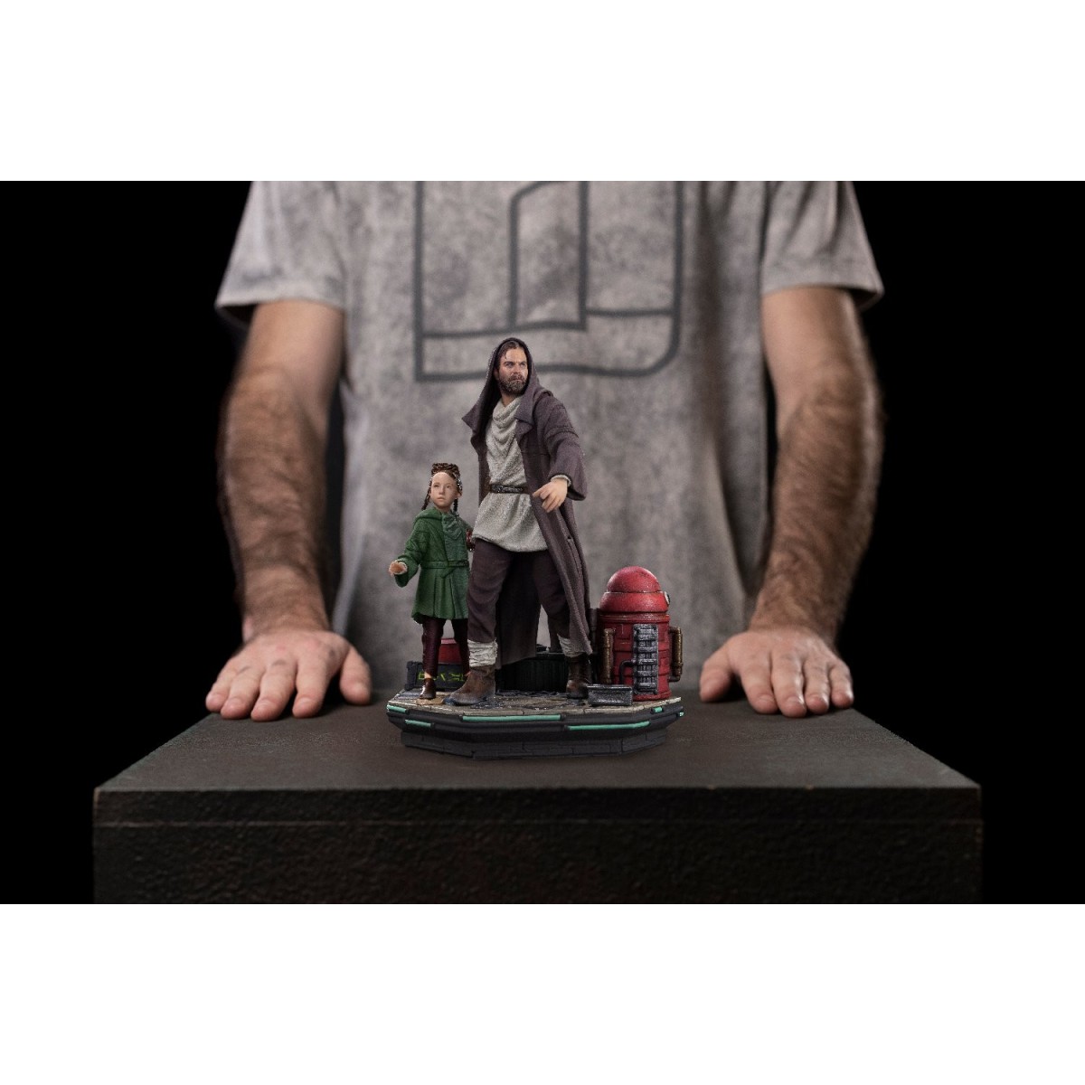 IRON STUDIOS - Obi-Wan y la joven Leia Deluxe Art Scale 1/10 - Star Wars Obi-Wan Kenobi