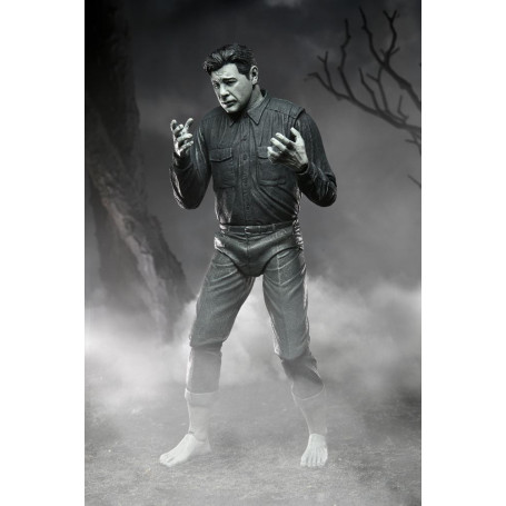 NECA - Ultimate The Wolf Man Versión en Blanco y Negro - Universal Monsters