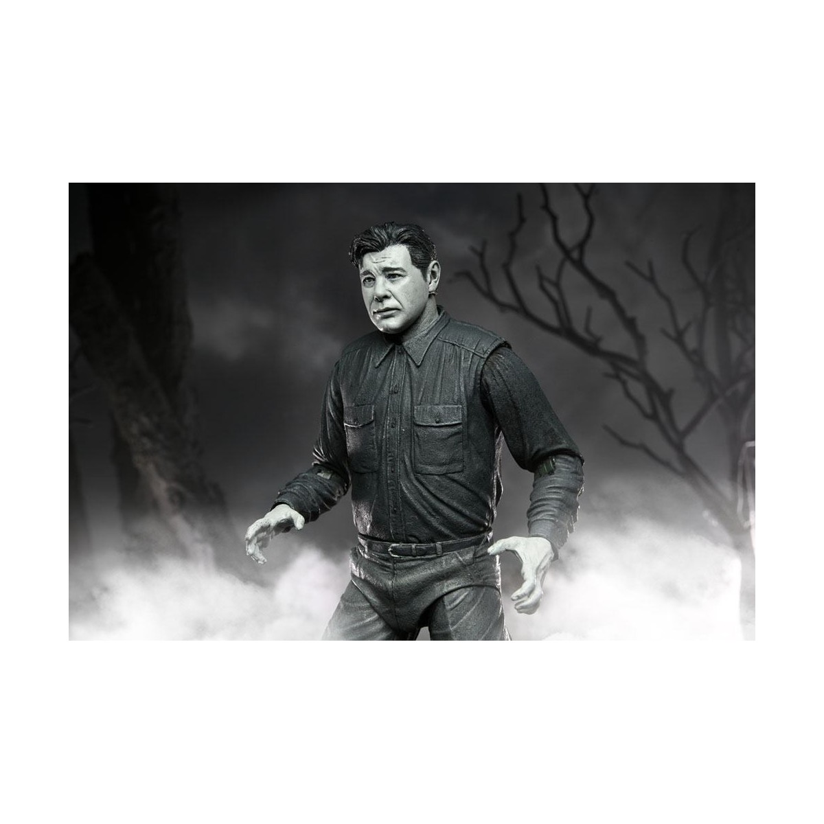 NECA - Ultimate The Wolf Man Versión en Blanco y Negro - Universal Monsters