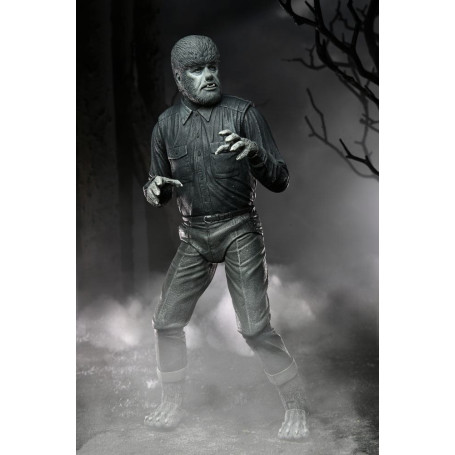 NECA - Ultimate The Wolf Man Versión en Blanco y Negro - Universal Monsters