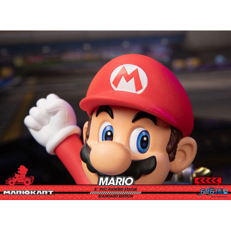 First 4 Figures - Mario Kart - MARIO Standard Edition Estatua de PVC