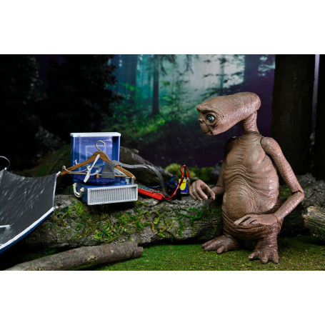 Neca - E.T. El Extraterrestre - Ultimate Deluxe E.T.