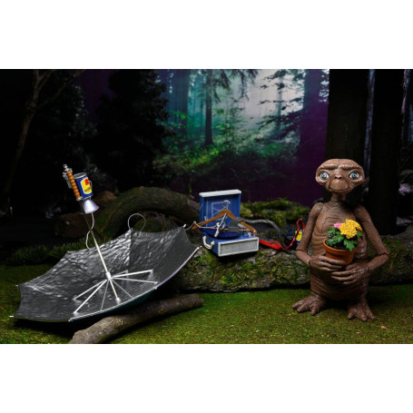 Neca - E.T. El Extraterrestre - Ultimate Deluxe E.T.