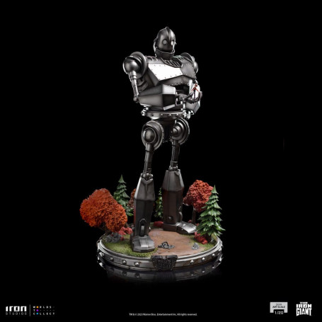 Iron Studios - Half Art Scale 1/20 - El Gigante de Hierro y Hogarth Hughes Estatuilla