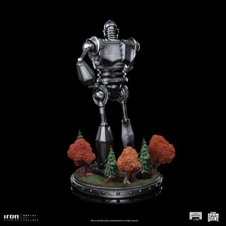 Iron Studios - Half Art Scale 1/20 - El Gigante de Hierro y Hogarth Hughes Estatuilla