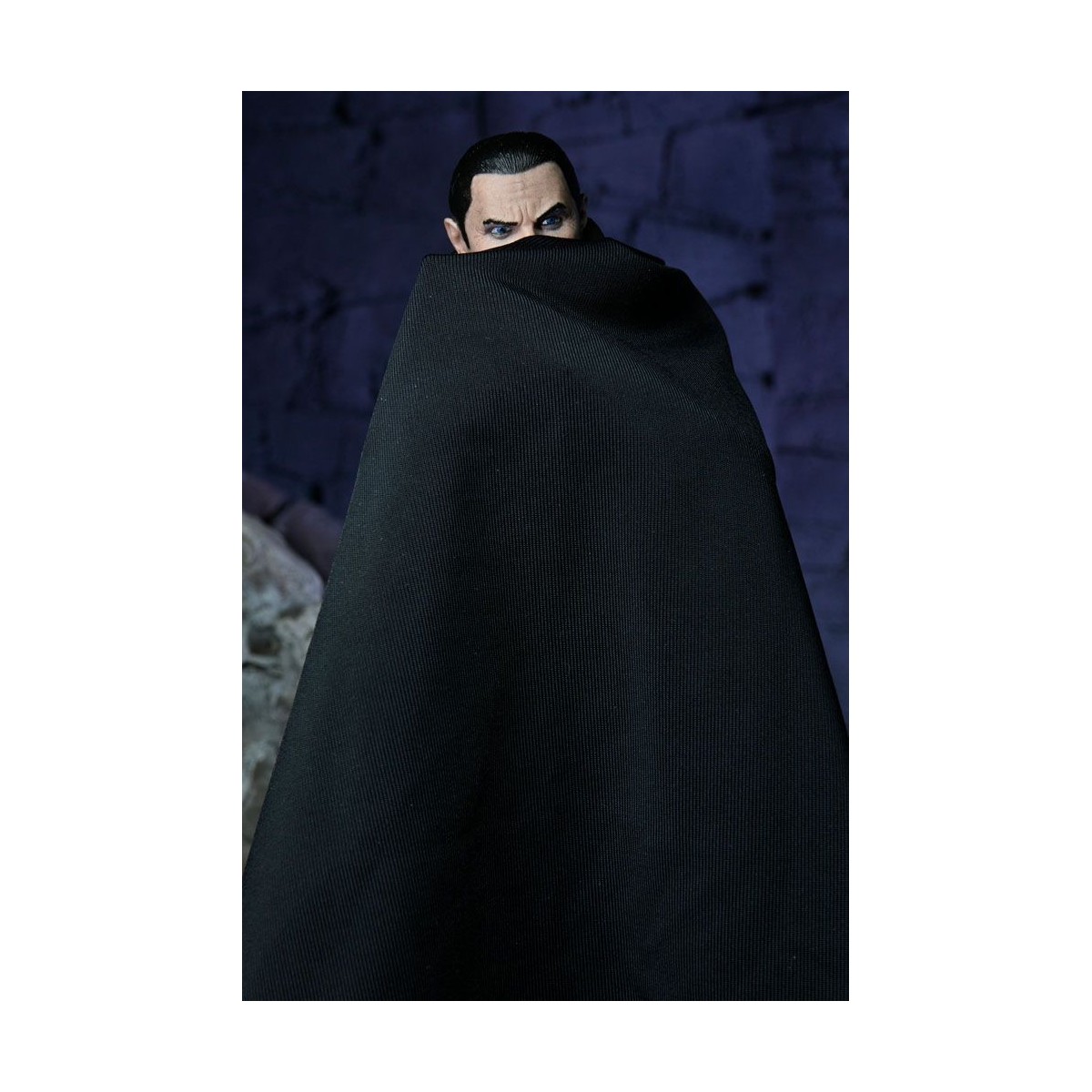 NECA - Ultimate Dracula Transylvania/Versión en color - Universal Monsters