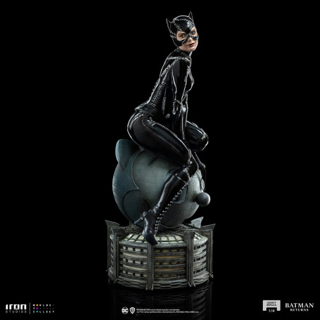 Iron Studios DC Comics - Legado Réplica 1/4 - Catwoman Batman Returns