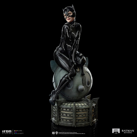 Iron Studios DC Comics - Legado Réplica 1/4 - Catwoman Batman Returns
