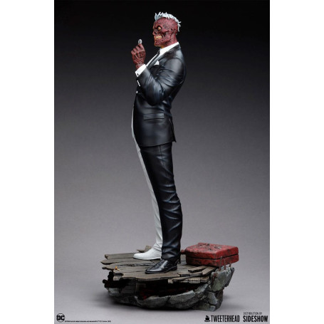 Tweeterhead - DC Comics: estatua Two Face 1/4 - Doble Cara