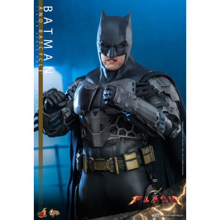 Hot Toys - DC Comics - Batman (Affleck) y Batcycle 1:6 Escala Figura Set The Flash - Movie Masterpiece 1/6