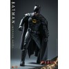 Hot Toys - DC Comics - Batman Traje Moderno (Keaton) The Flash - Movie Masterpiece 1/6