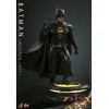Hot Toys - DC Comics - Batman Traje Moderno (Keaton) The Flash - Movie Masterpiece 1/6