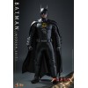 Hot Toys - DC Comics - Batman Traje Moderno (Keaton) The Flash - Movie Masterpiece 1/6