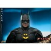 Hot Toys - DC Comics - Batman Traje Moderno (Keaton) The Flash - Movie Masterpiece 1/6