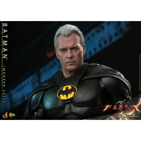 Hot Toys - DC Comics - Batman Traje Moderno (Keaton) The Flash - Movie Masterpiece 1/6