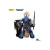 JoyToy - Marines Espaciales - Ultramarines - Capitán Primaris con Escudo Reliquia y Espada de Poder 1/18 - Warhammer 40K