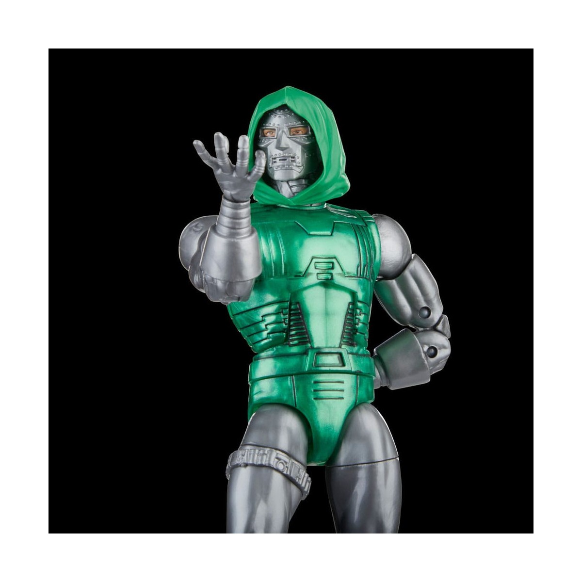 Marvel Legends - CAPITÁN MARVEL VS DR. DOOM - Vengadores: Más allá de los poderosos de la Tierra