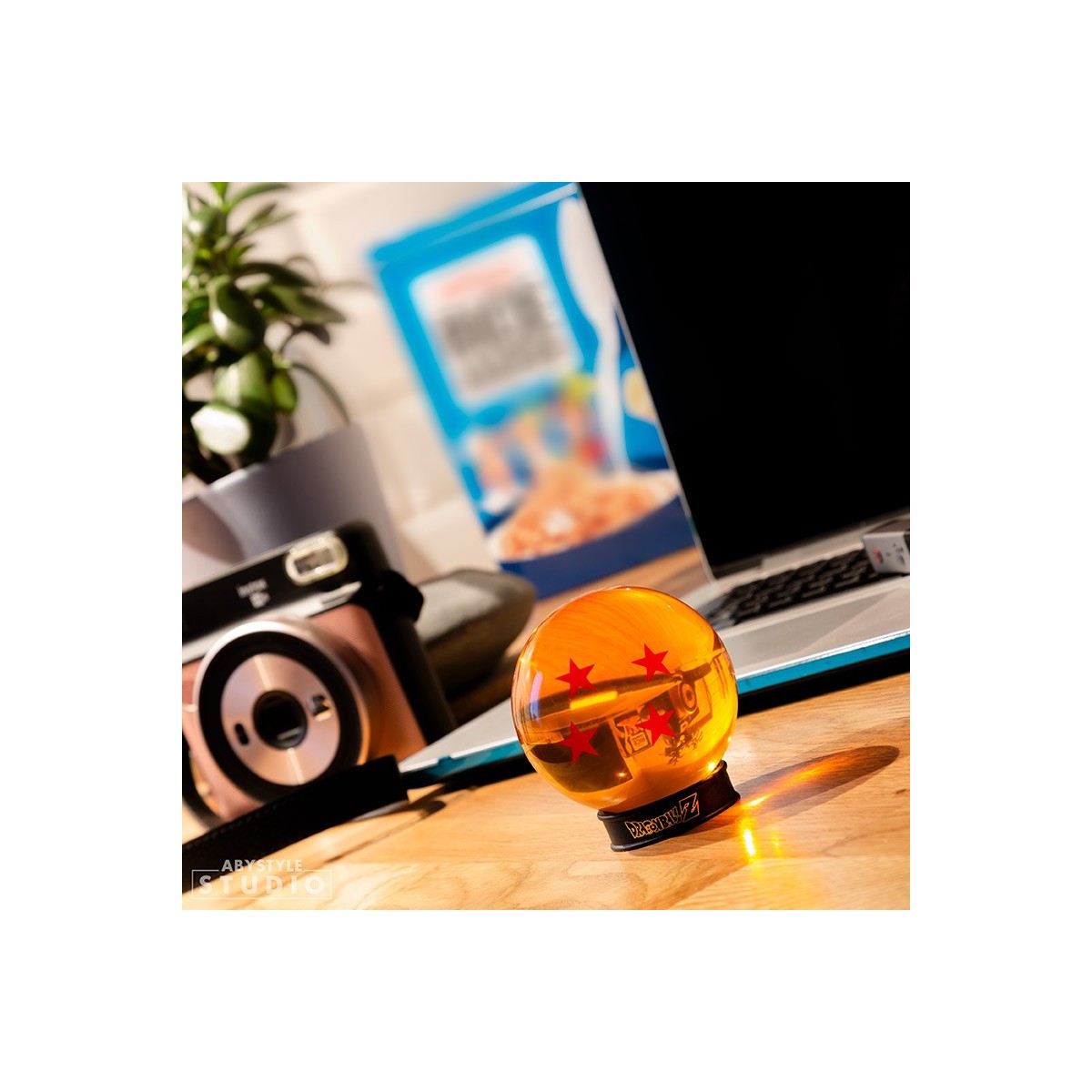 ABYstyle - Dragon Ball Z - DRAGON BALL - 4 estrellas bola de cristal 75 mm + base